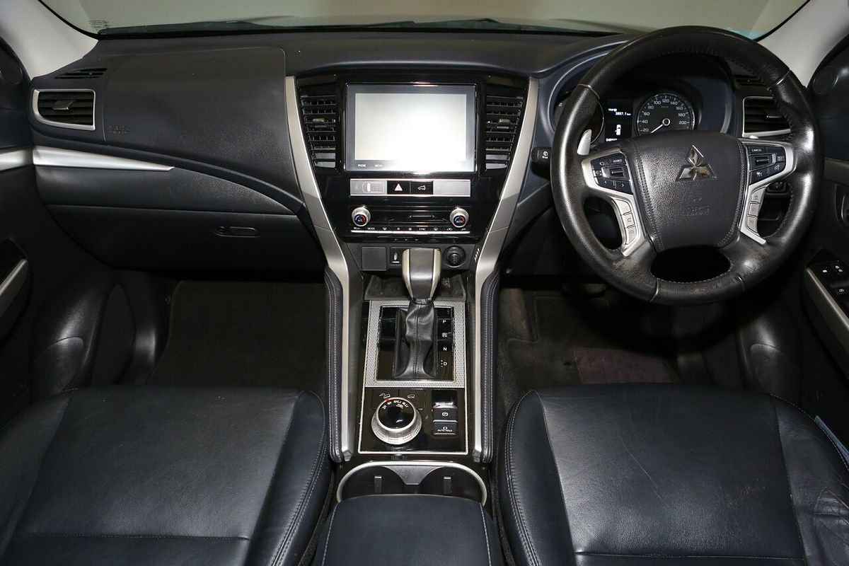 2022 Mitsubishi Pajero Sport GLS QF