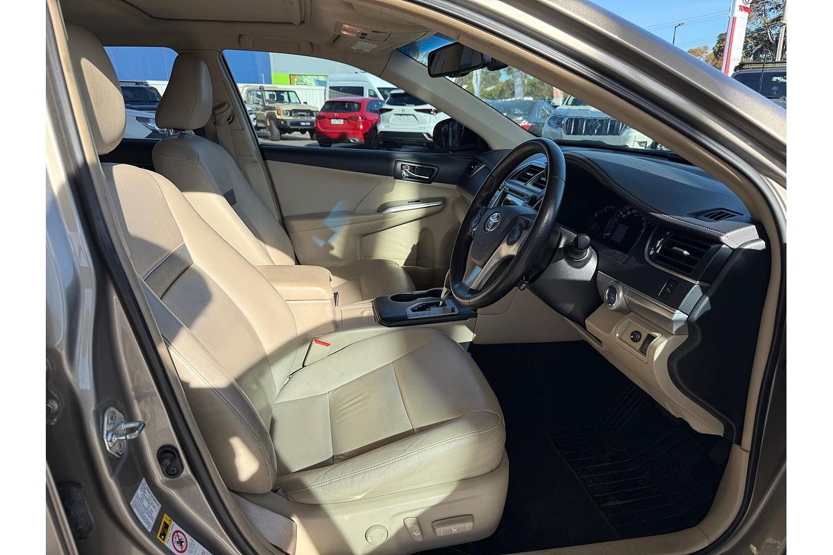 2015 Toyota Camry Hybrid HL AVV50R