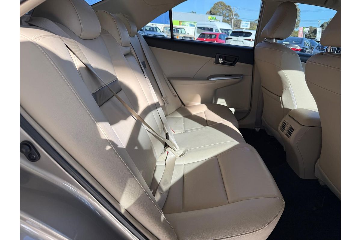 2015 Toyota Camry Hybrid HL AVV50R