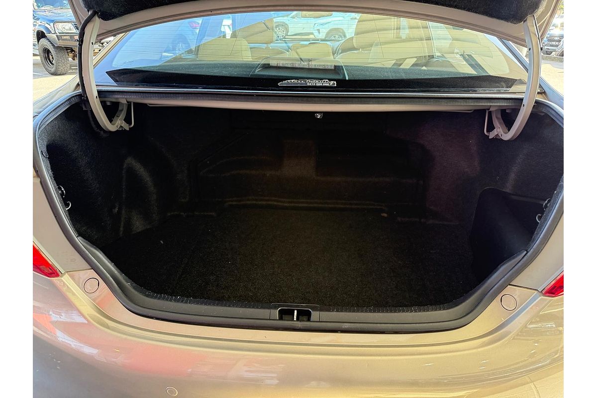 2015 Toyota Camry Hybrid HL AVV50R
