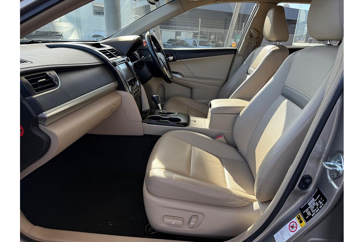 2015 Toyota Camry Hybrid HL AVV50R