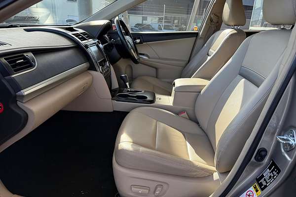 2015 Toyota Camry Hybrid HL AVV50R