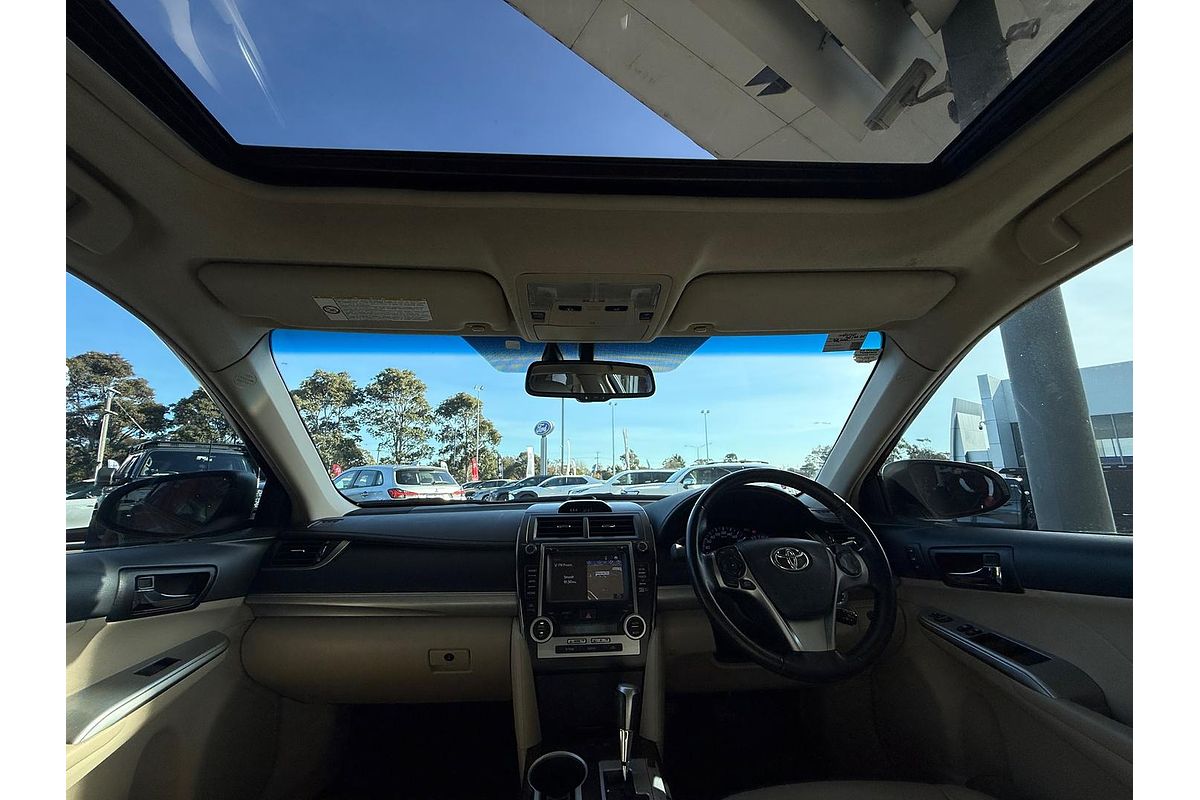 2015 Toyota Camry Hybrid HL AVV50R