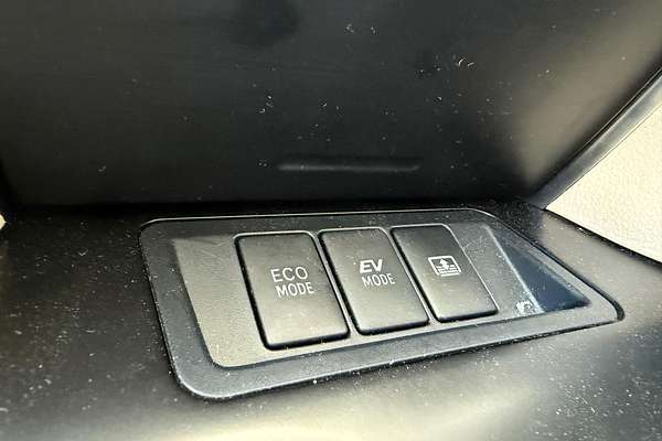 2015 Toyota Camry Hybrid HL AVV50R