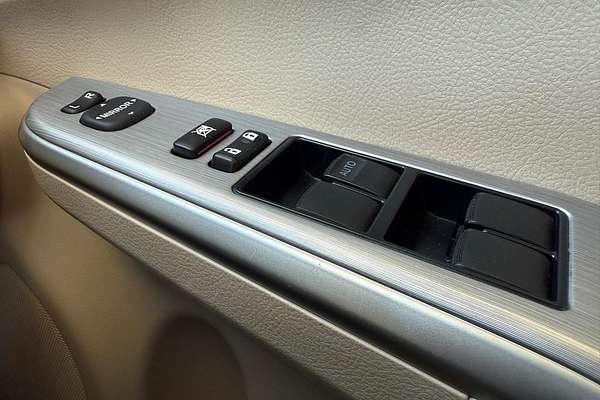2015 Toyota Camry Hybrid HL AVV50R
