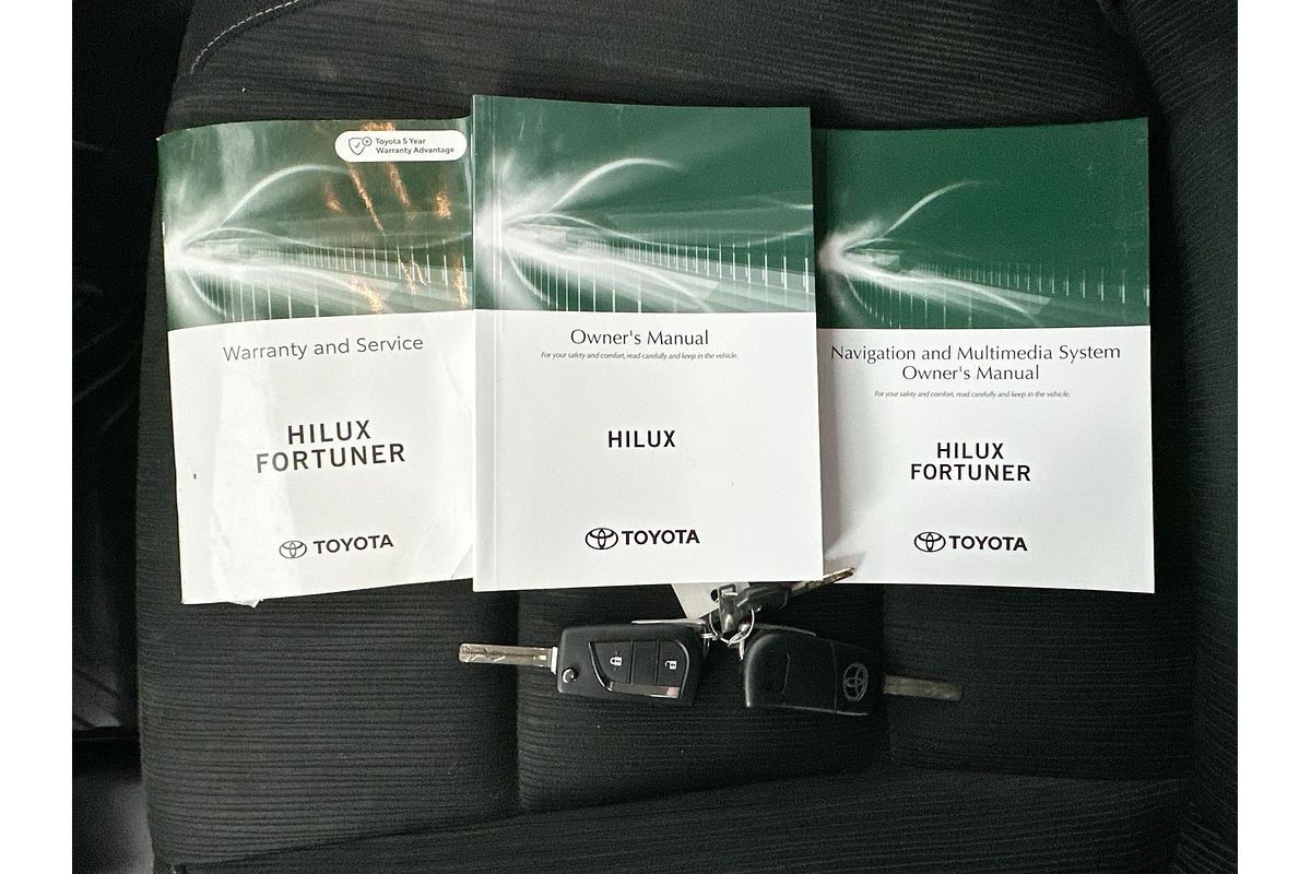 2022 Toyota Hilux SR GUN126R 4X4