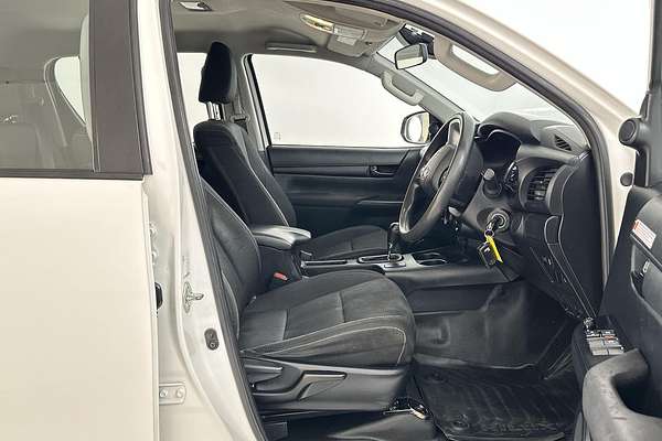 2022 Toyota Hilux SR GUN126R 4X4