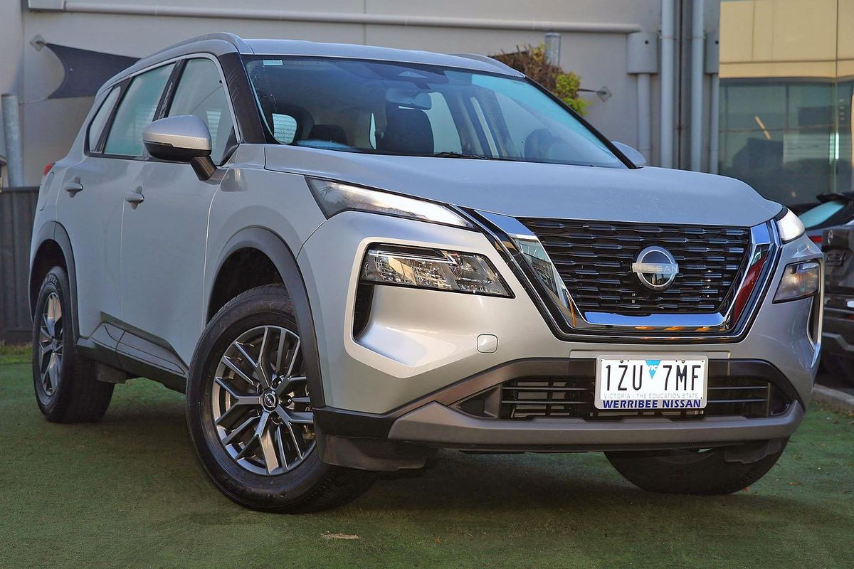 2024 Nissan X-TRAIL ST T33