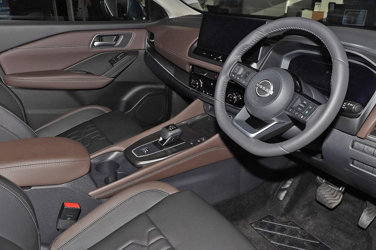 2025 Nissan QASHQAI Ti J12