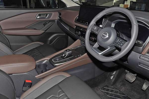 2025 Nissan QASHQAI Ti J12