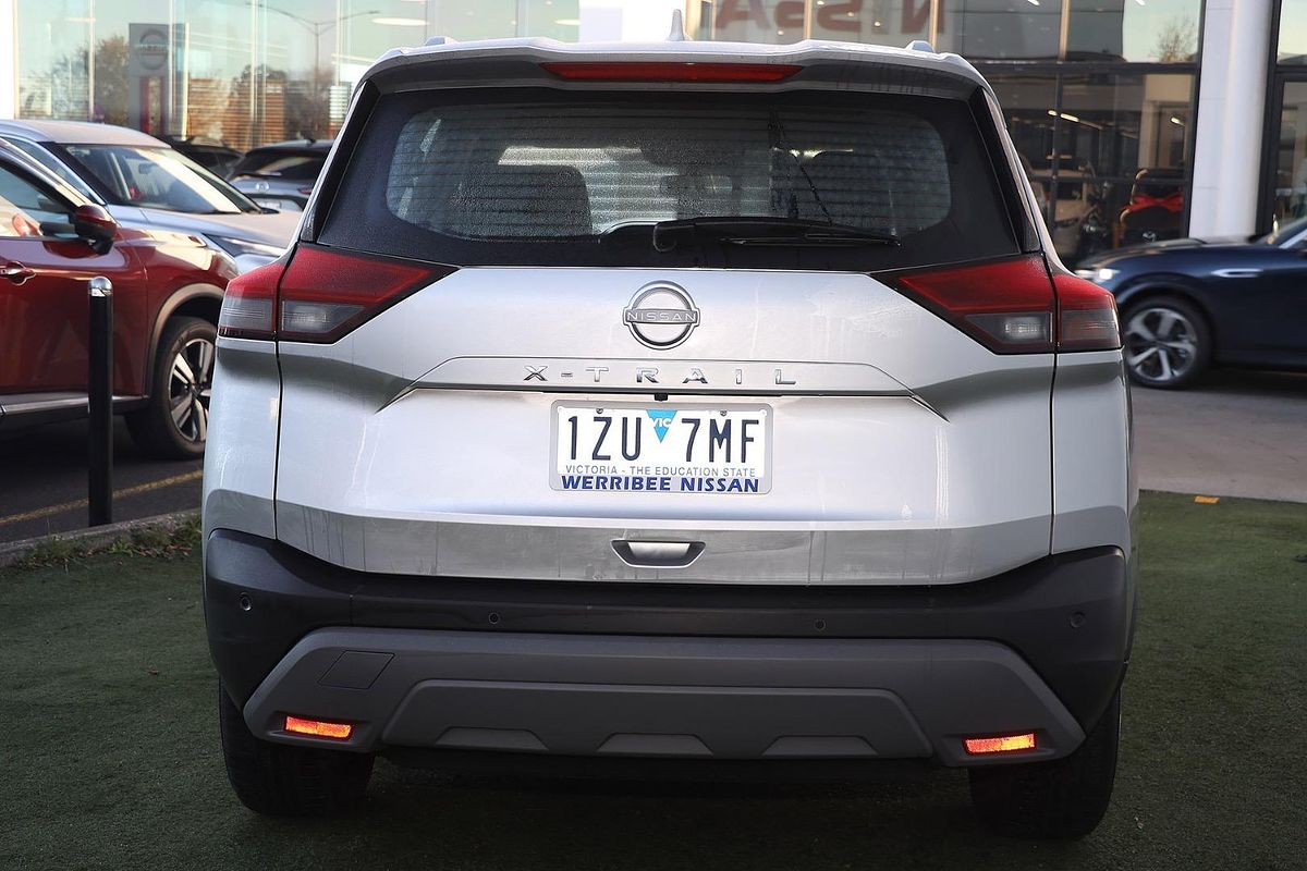 2024 Nissan X-TRAIL ST T33