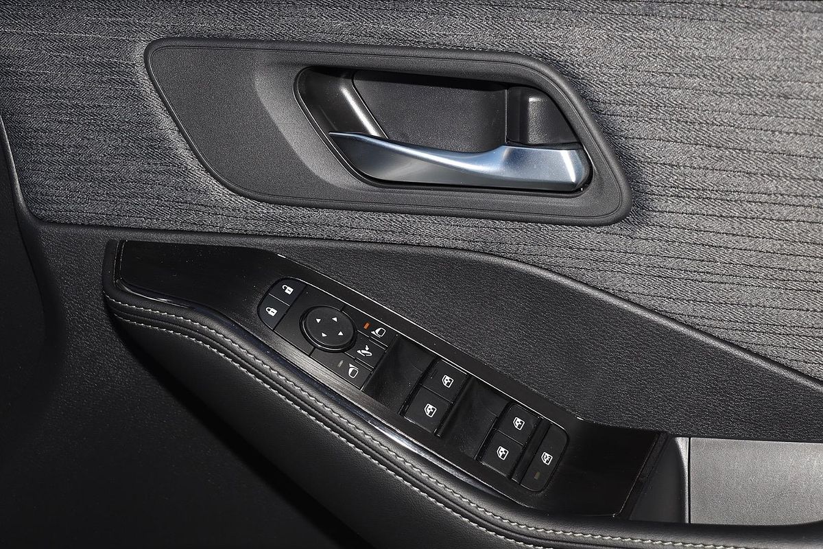 2024 Nissan X-TRAIL ST T33
