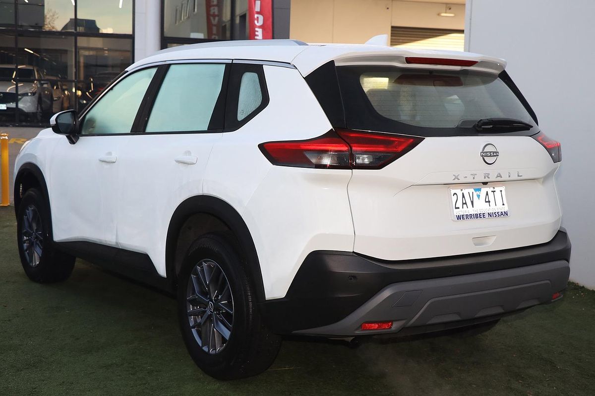 2025 Nissan X-TRAIL ST T33