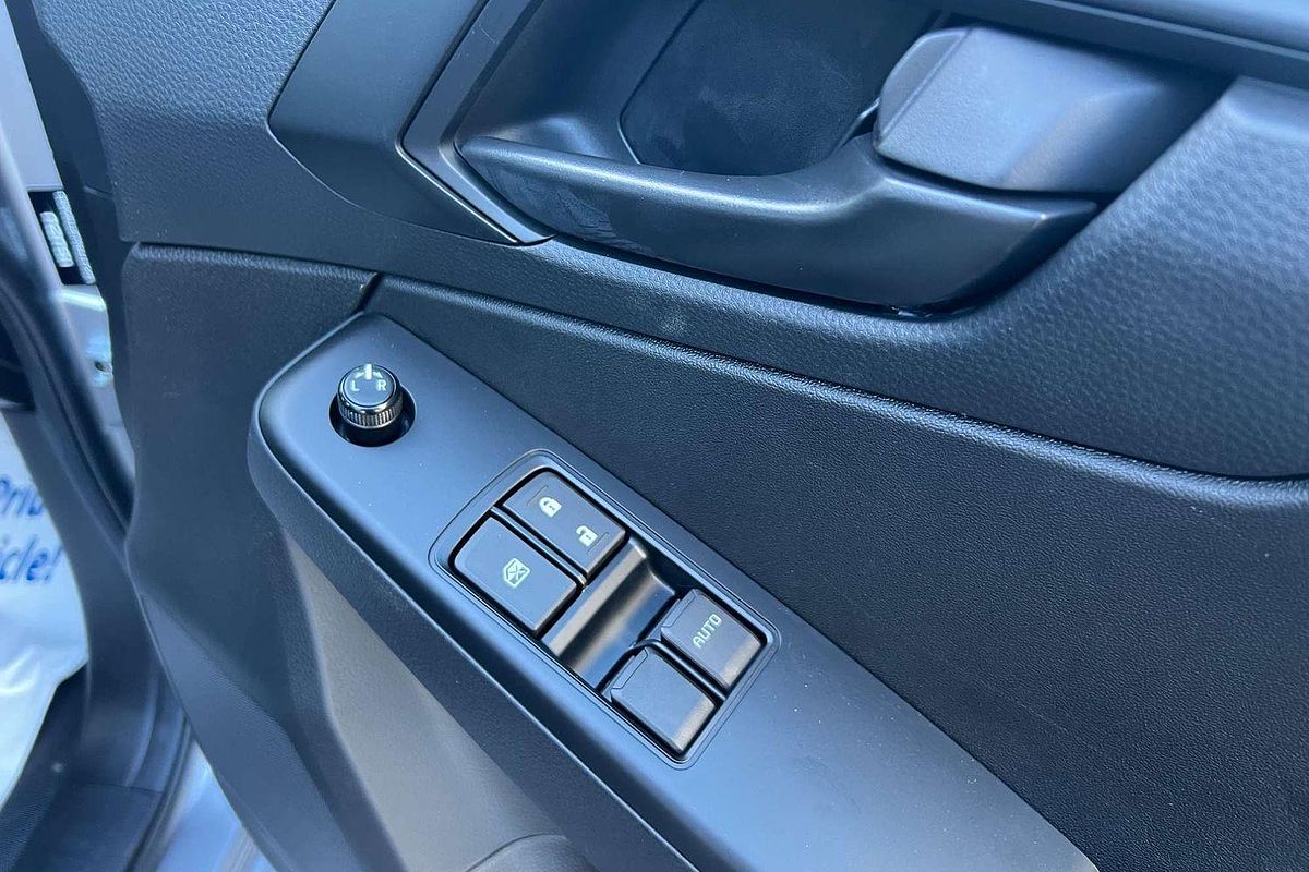 2025 Isuzu D-MAX SX High Ride Rear Wheel Drive