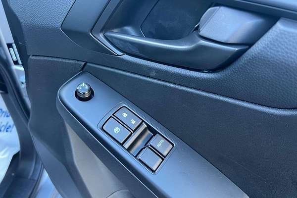 2025 Isuzu D-MAX SX High Ride Rear Wheel Drive