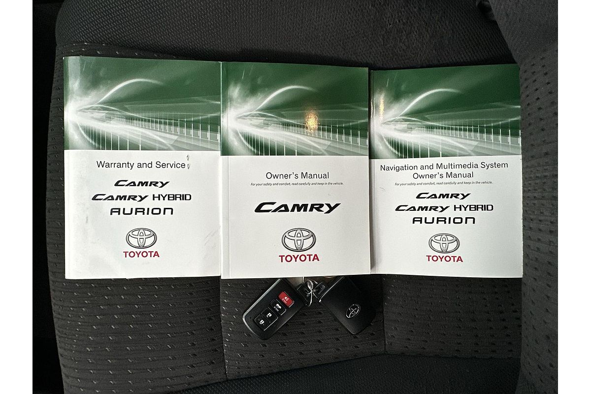 2017 Toyota Camry Atara S ASV50R