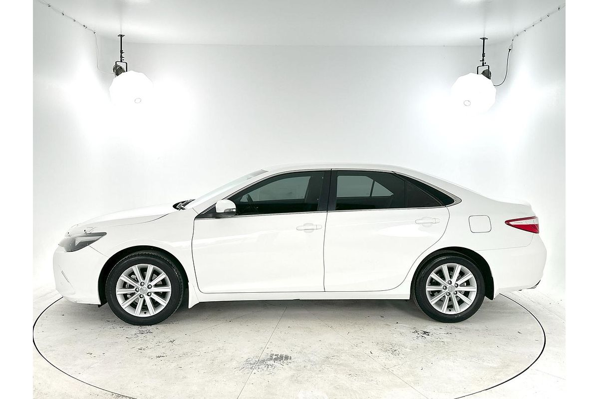 2017 Toyota Camry Atara S ASV50R