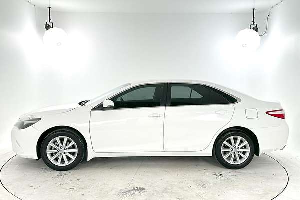 2017 Toyota Camry Atara S ASV50R