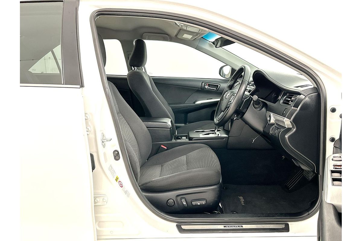 2017 Toyota Camry Atara S ASV50R
