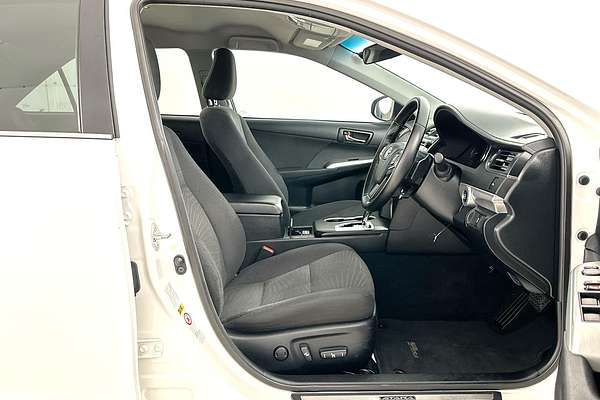 2017 Toyota Camry Atara S ASV50R