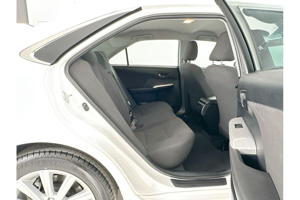 2017 Toyota Camry Atara S ASV50R