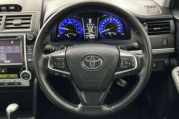 2017 Toyota Camry Atara S ASV50R
