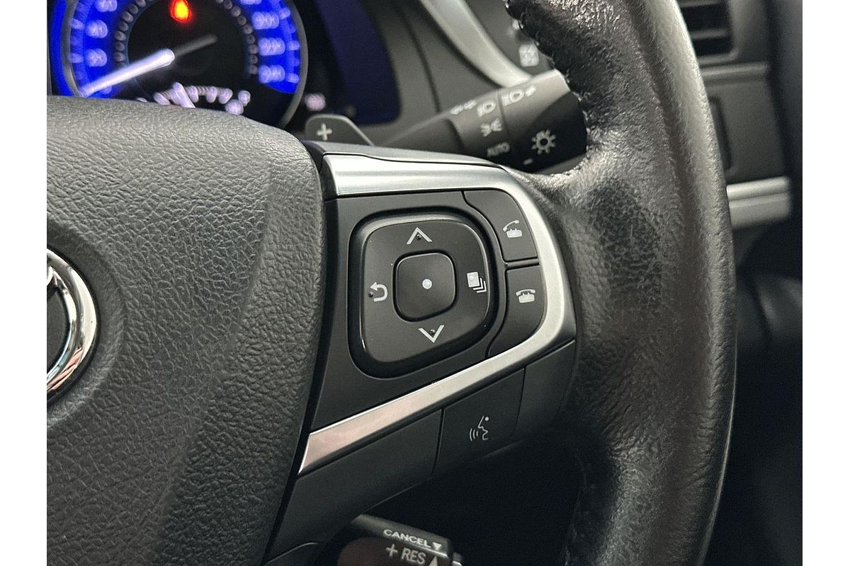 2017 Toyota Camry Atara S ASV50R
