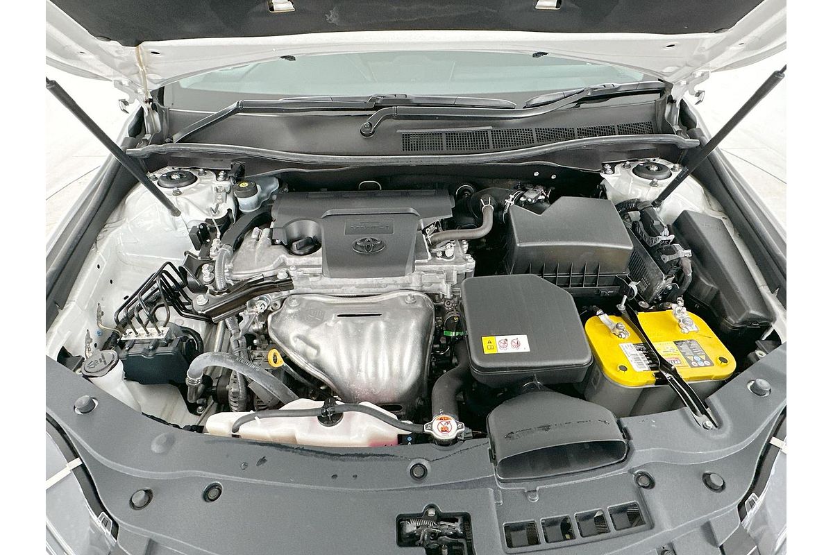 2017 Toyota Camry Atara S ASV50R