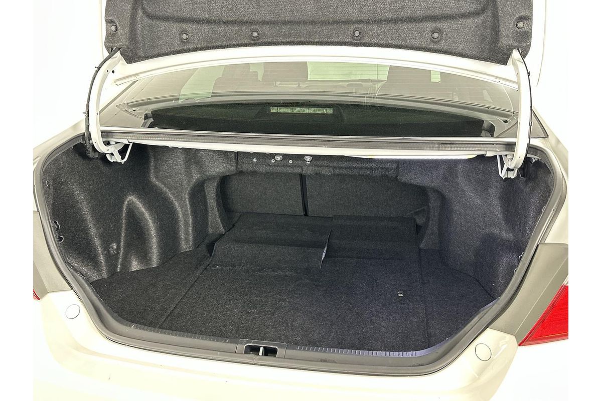 2017 Toyota Camry Atara S ASV50R