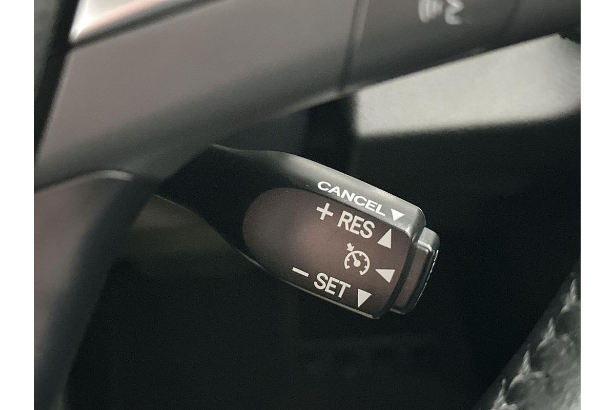 2017 Toyota Camry Atara S ASV50R
