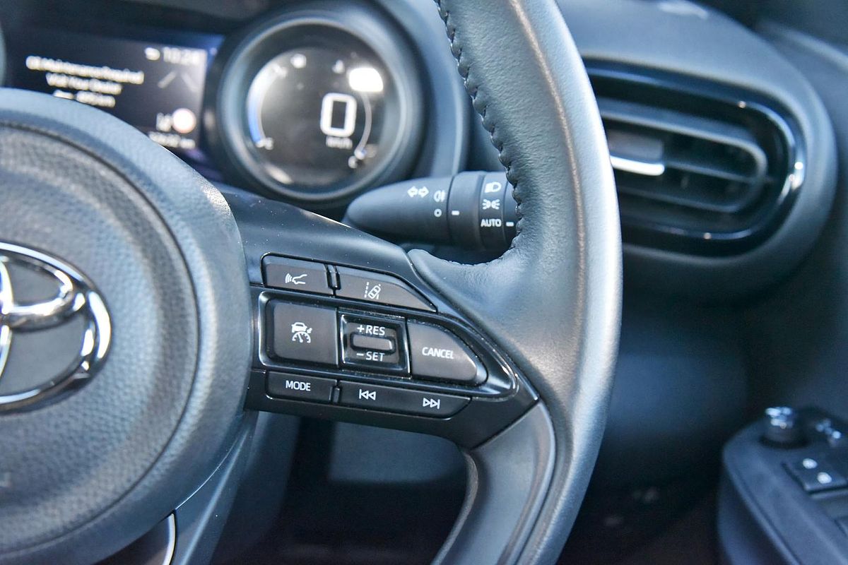 2024 Toyota Yaris SX Hybrid MXPH10R