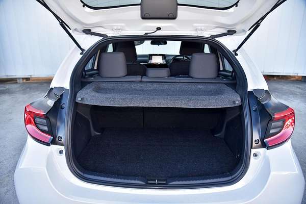 2024 Toyota Yaris SX Hybrid MXPH10R