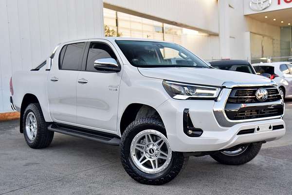 2023 Toyota Hilux SR5 GUN126R 4X4
