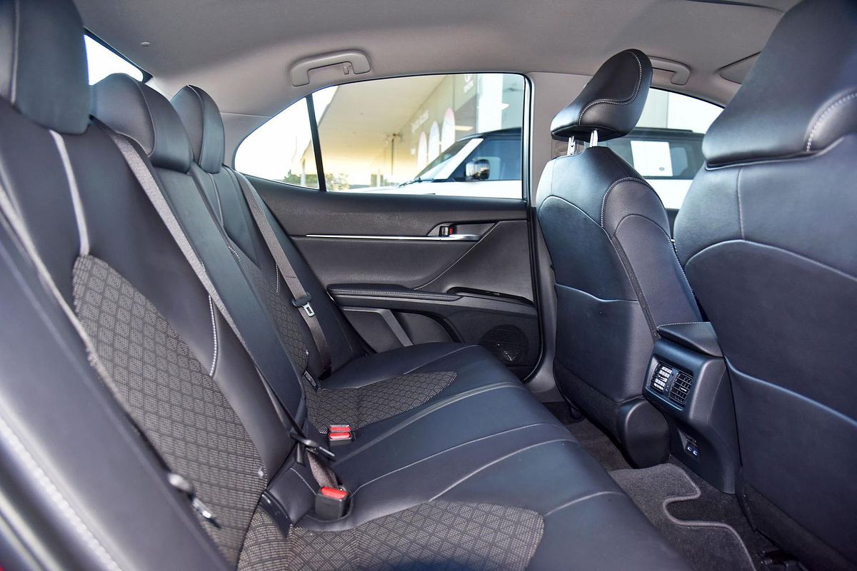 2023 Toyota Camry SX AXVH70R