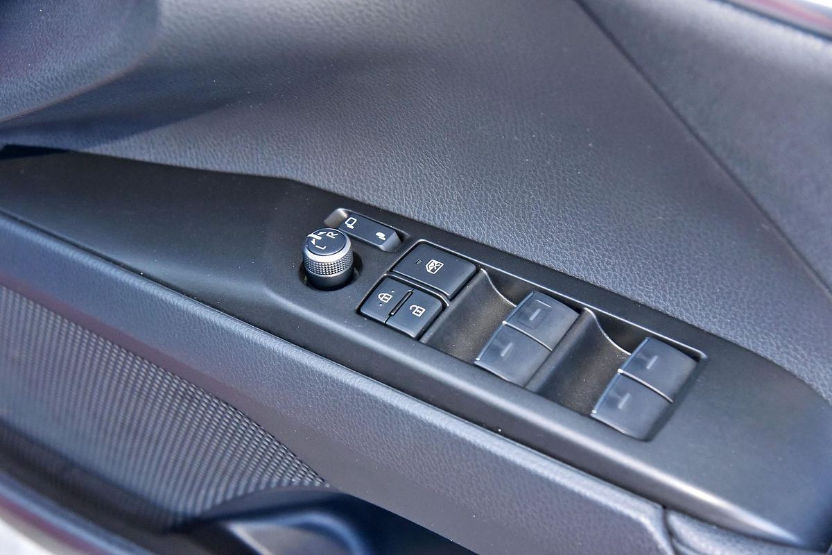 2023 Toyota Camry SX AXVH70R
