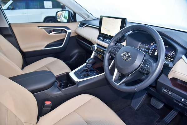 2024 Toyota RAV4 Cruiser AXAH52R
