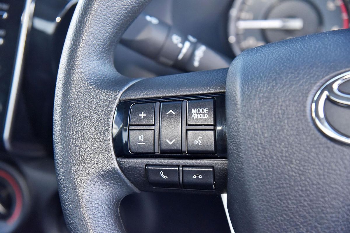 2024 Toyota Hilux SR GUN126R 4X4