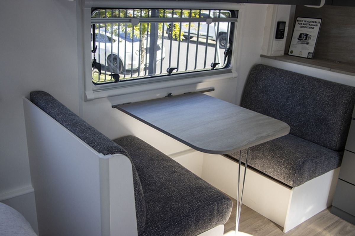 2025 Jayco STARCRAFT POPTOP 13.42-2.BP.SC-MY25