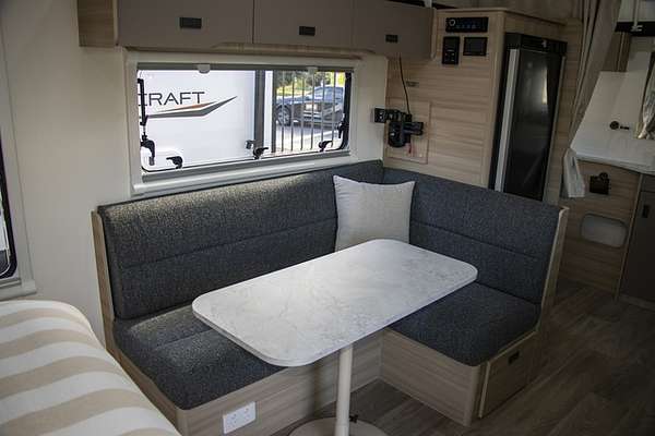 2025 Jayco DISCOVERY POPTOP 16.67-5.DY-MY25