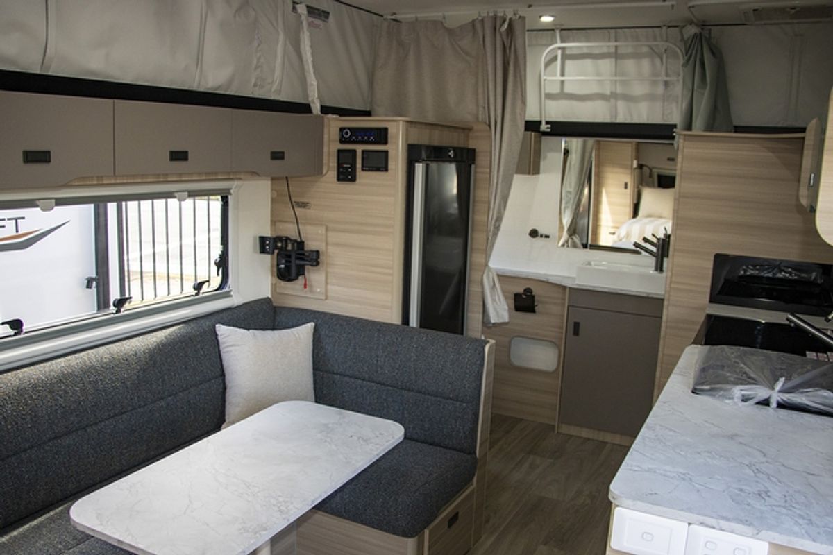 2025 Jayco DISCOVERY POPTOP 16.67-5.DY-MY25