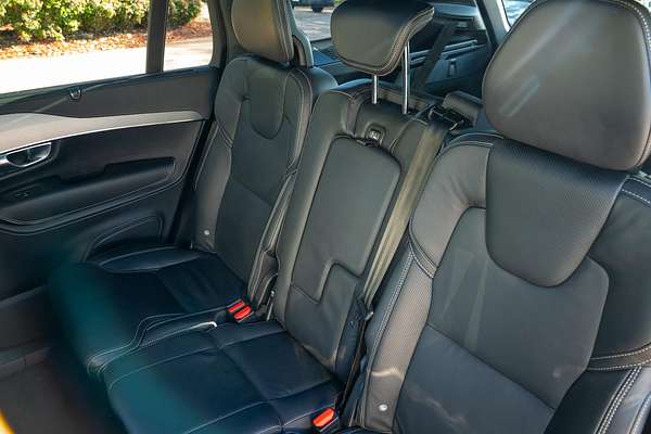 2023 Volvo XC90 Ultimate B6 Dark