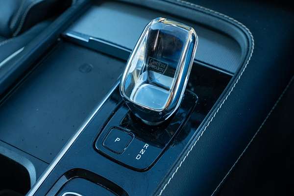 2023 Volvo XC90 Ultimate B6 Dark