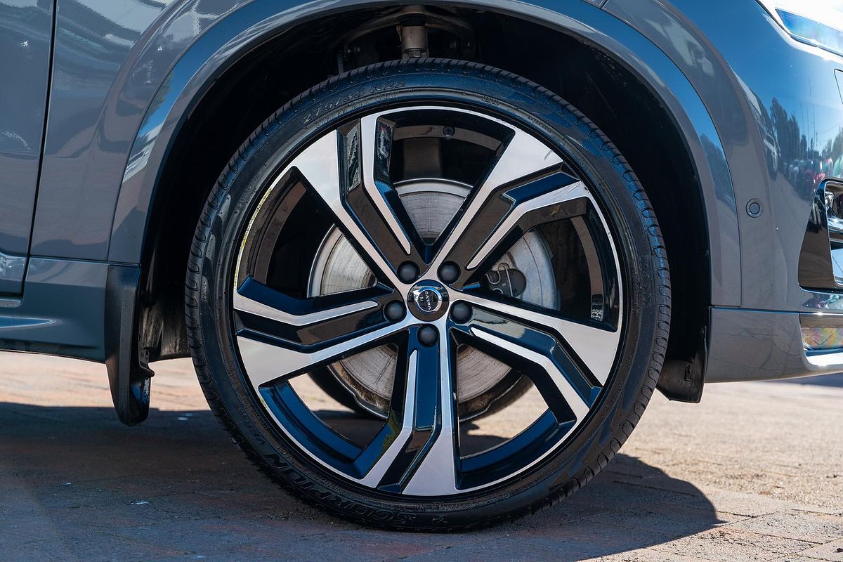 2023 Volvo XC90 Ultimate B6 Dark