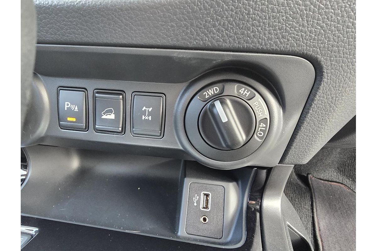 2024 Nissan Navara PRO-4X Warrior D23 4X4