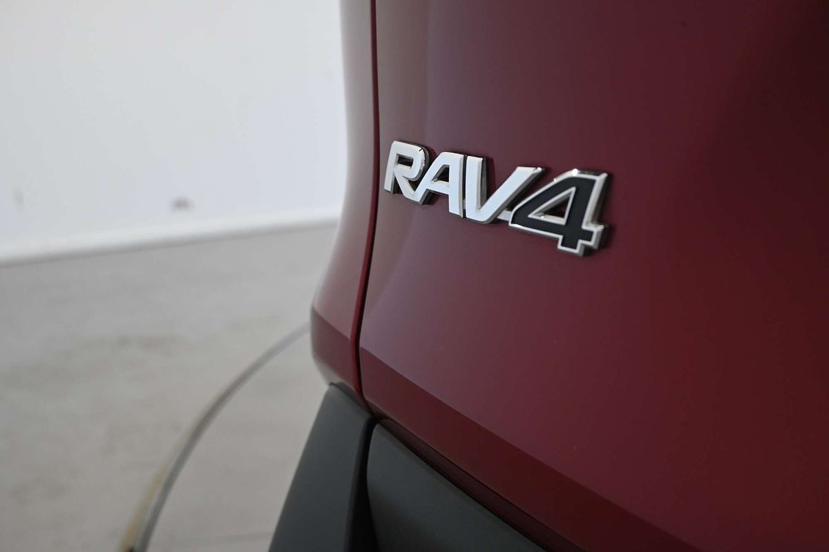2020 Toyota RAV4 Cruiser AXAH54R