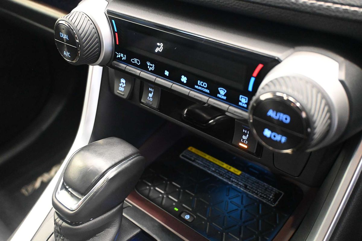 2020 Toyota RAV4 Cruiser AXAH54R