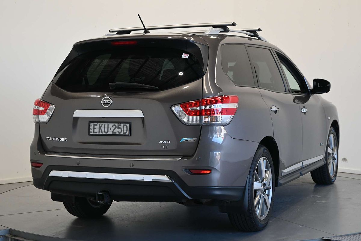 2014 Nissan Pathfinder Ti R52