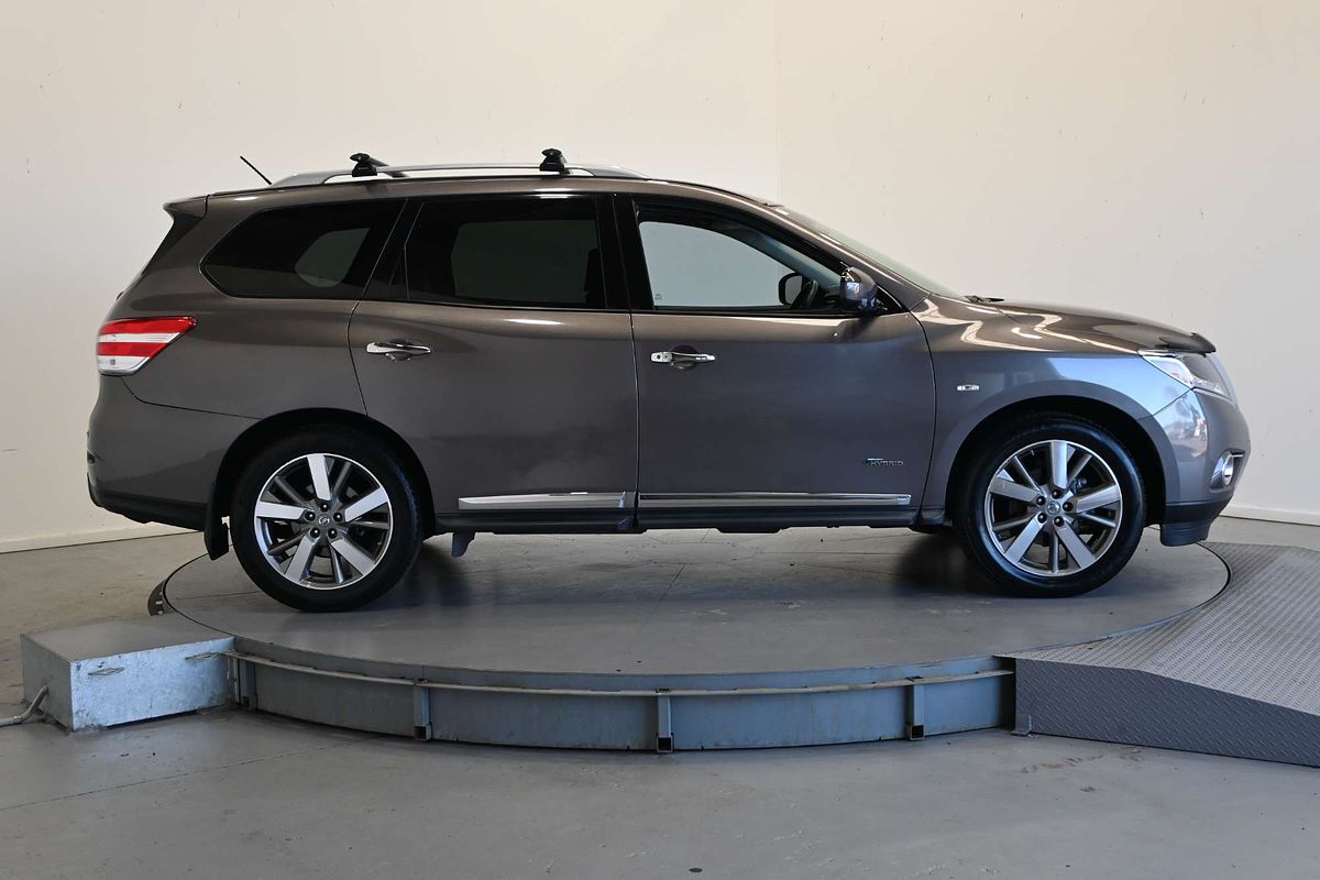 2014 Nissan Pathfinder Ti R52