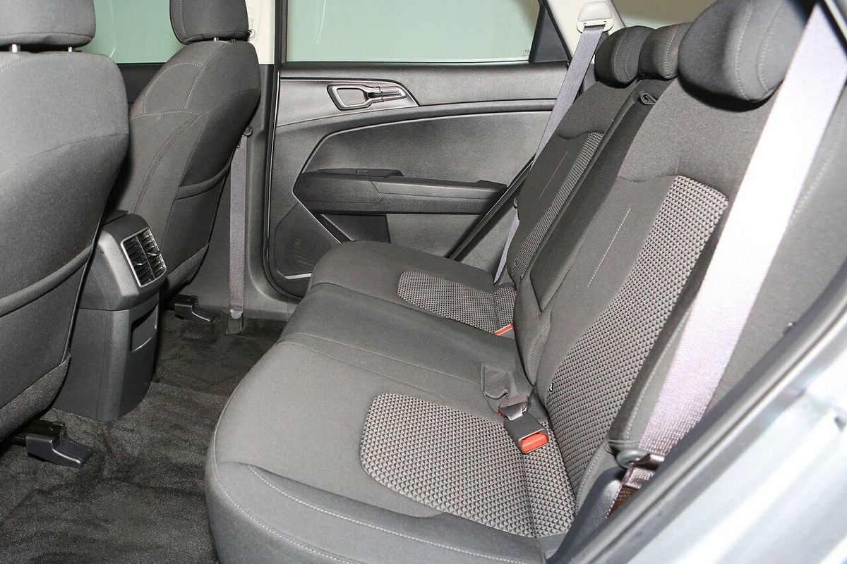 2024 Kia Sportage S NQ5