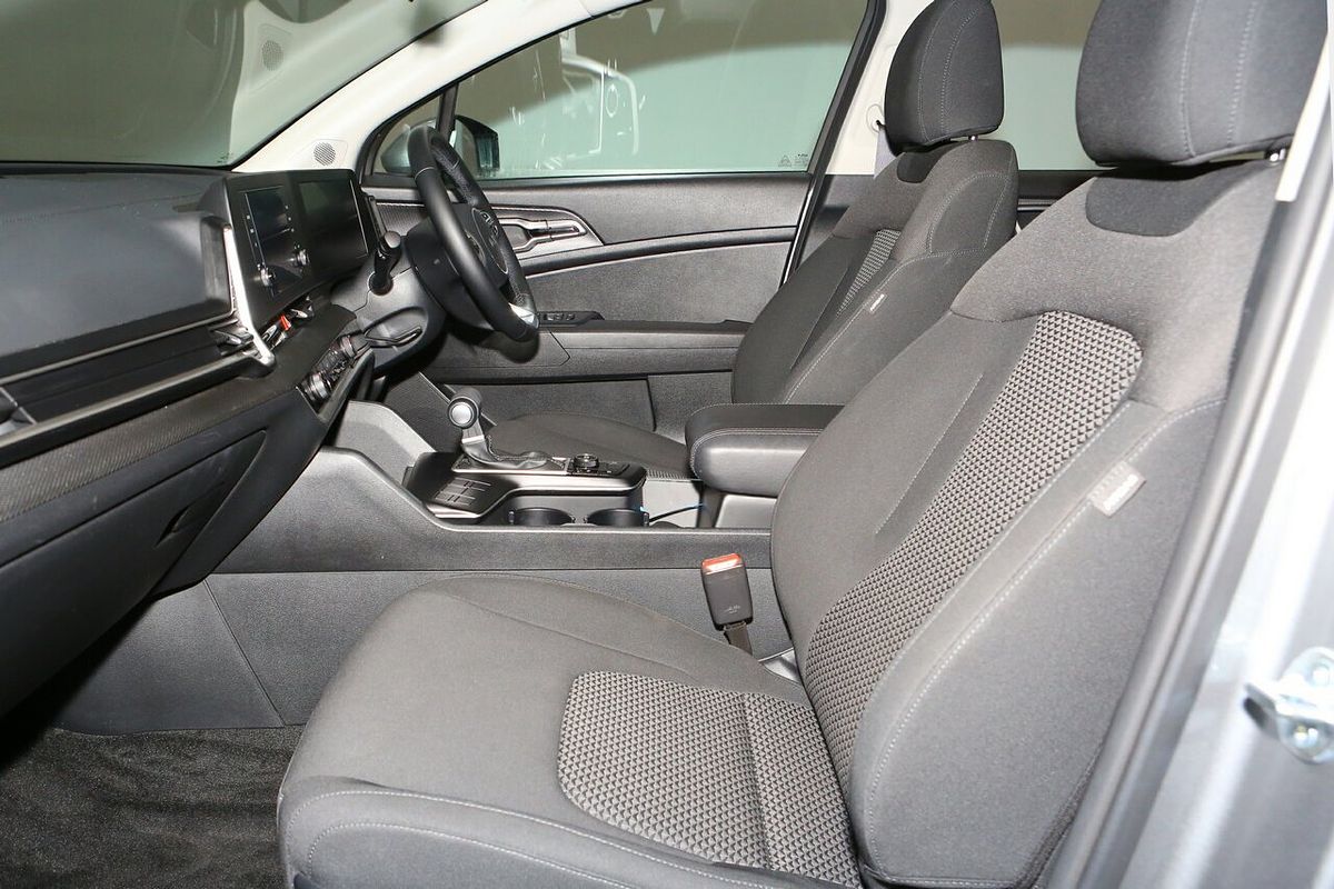 2024 Kia Sportage S NQ5